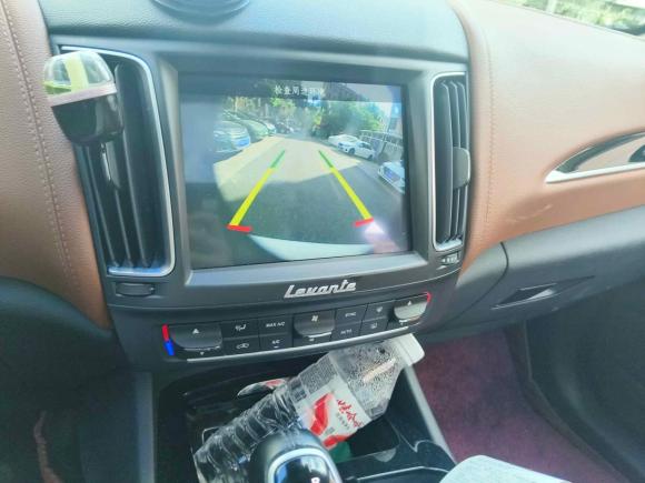 [上海·鲁W] 二手玛莎拉蒂Levante2016款 3.0T 标准型