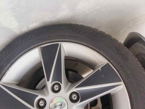 [上海·豫K] 二手现代朗动2013款 1.6L 自动尊贵型