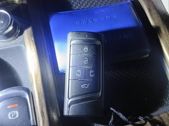 [上海·沪B] 二手广汽传祺传祺M82018款 320T 尊贵版