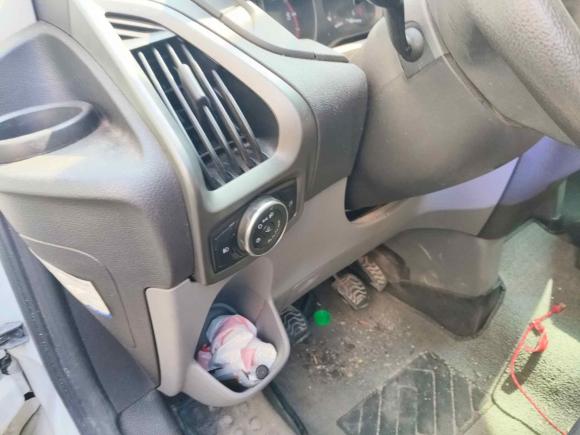 [义乌·浙G] 二手福特全顺2017款 2.0T柴油多功能商用车短轴中顶国IV