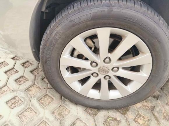 [上海·沪A] 二手别克别克GL82014款 2.4L 经典版