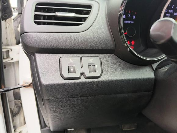 [上海·沪C] 二手起亚起亚K22015款 三厢 1.6L AT Premium