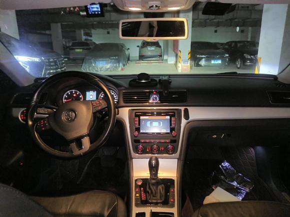 [广州·冀R] 二手大众帕萨特B42014款 1.8TSI DSG御尊版