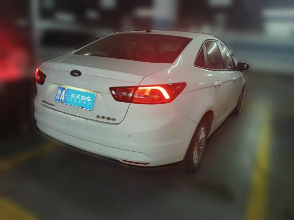 [济南·鲁A] 二手福特福睿斯2015款 1.5L 自动舒适型