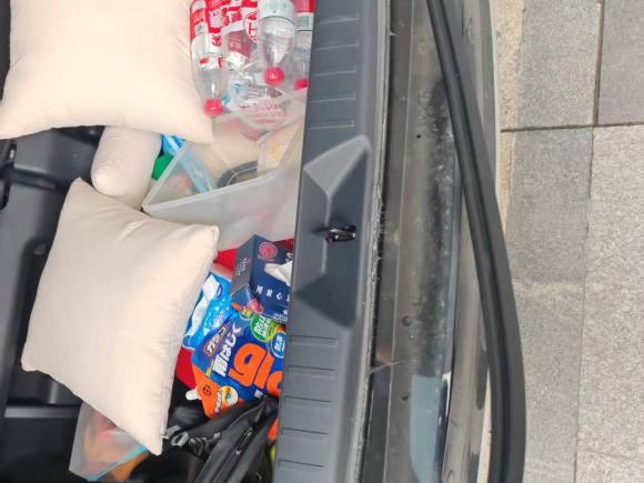 [广州·粤A] 二手丰田赛那SIENNA2024款 2.5L混动 四驱尊贵版