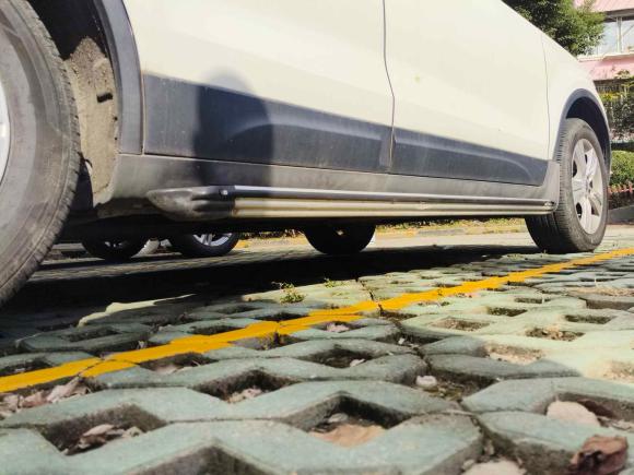 [上海·沪E] 二手奔腾奔腾X802015款 2.0L 自动豪华型