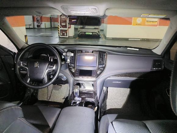 [南京·苏A] 二手丰田皇冠2018款 2.0T 时尚版