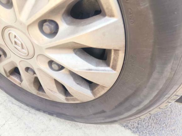 [苏州·苏E] 二手上汽大通MAXUS新途V902020款 2.0TAMT运杰版前驱后单胎短轴高顶6座