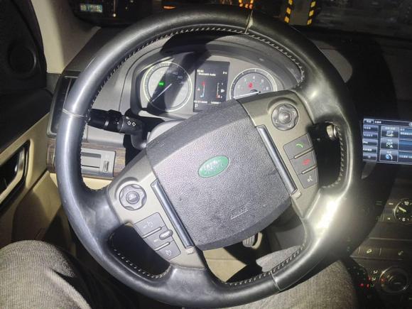 [青岛·粤A] 二手路虎神行者22013款 2.0T Si4 SE汽油版