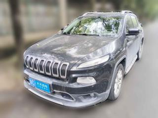Jeep自由光2017款 2.0L 优越版