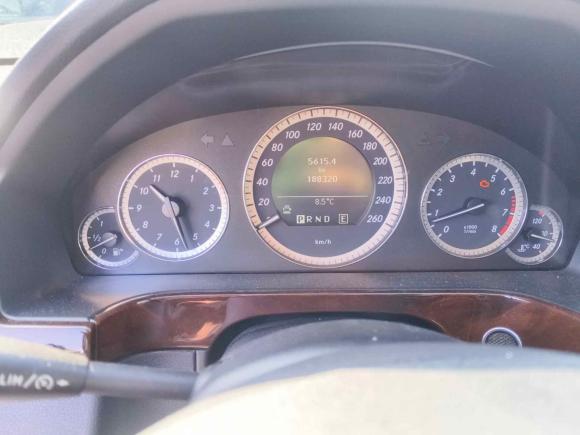 [上海·皖D] 二手奔驰奔驰E级2011款 E 200 L CGI优雅型