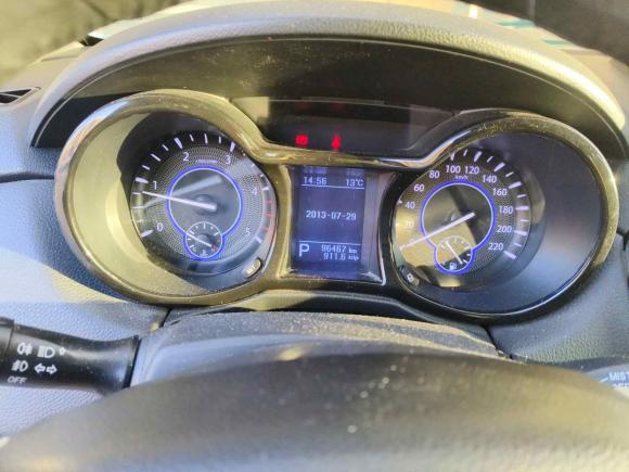 [上海·沪A] 二手江铃驭胜S3502013款 2.4T 自动两驱柴油超豪华版5座