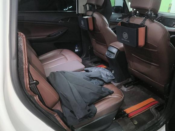 [西安·陕A] 二手别克别克GL62018款 18T 6座豪华型