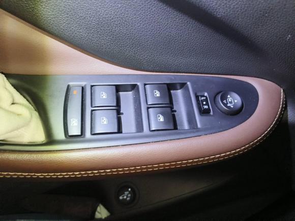 [深圳·粤B] 二手别克昂科威Plus2014款 28T 四驱精英型