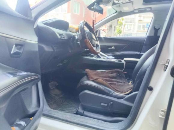 [武汉·鄂A] 二手标致标致50082017款 350THP 7座精英版