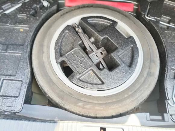 [南昌·赣A] 二手雷克萨斯雷克萨斯ES2017款 300h Mark Levinson舒适版