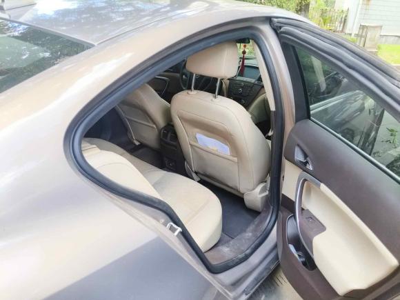 [上海·苏K] 二手别克君威2012款 2.0L 舒适版