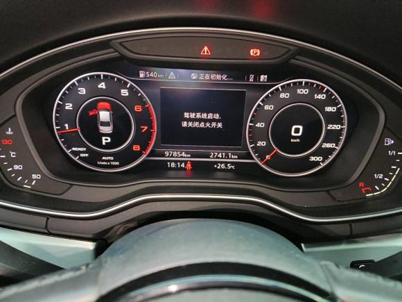 [深圳·粤B] 二手奥迪奥迪A4L2018款 30周年年型 40 TFSI 时尚型