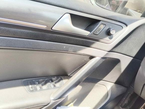 [上海·沪F] 二手大众高尔夫2015款 1.4TSI 自动豪华型