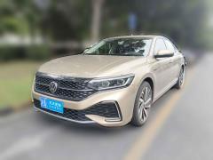 [上海·沪A]大众&nbsp;&nbsp;帕萨特&nbsp;&nbsp;2022款 330TSI 星空尊贵版