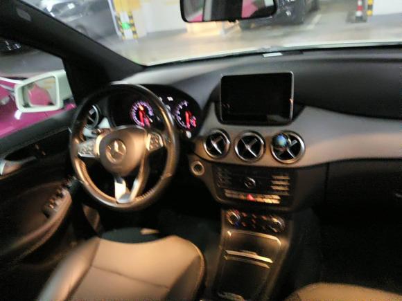 [上海·沪B] 二手奔驰奔驰B级2015款 B 200 动感型