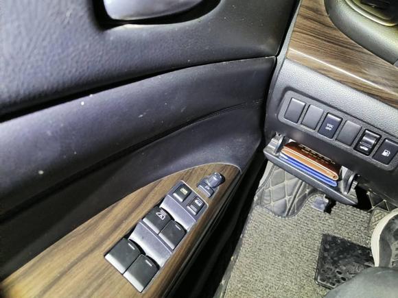 [西安·陕A] 二手日产天籁2011款 公爵 2.5L XV尊雅版