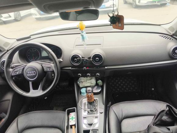 [成都·川A] 二手奥迪奥迪A32018款 30周年年型 Limousine 35 TFSI 进取型