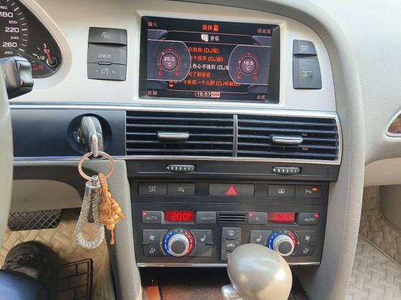 [上海·沪J] 二手奥迪奥迪A6L2010款 3.0 TFSI quattro 豪华型