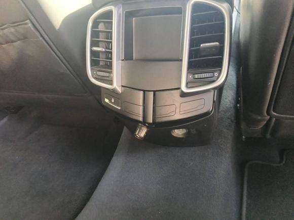 [上海·沪A] 二手保时捷Cayenne2011款 Cayenne 3.0T