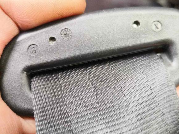 [成都·川A] 二手路虎揽胜极光2015款 2.0T 五门智耀版