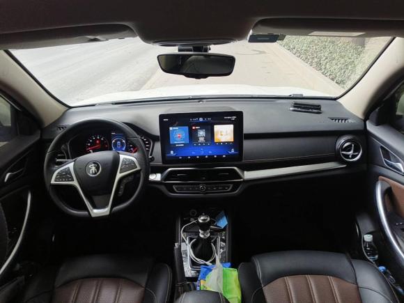 [上海·沪C] 二手比亚迪宋2019款 1.5TI 手动智联越动型