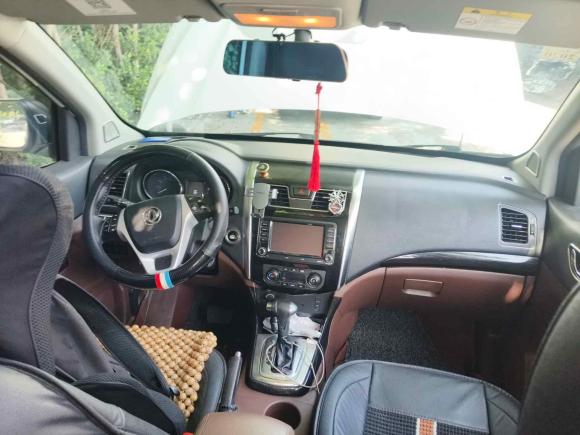 [广州·粤A] 二手东风风行风行SX62016款 1.6L CVT尊享型