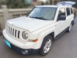 Jeep自由客2014款 2.4L 运动版