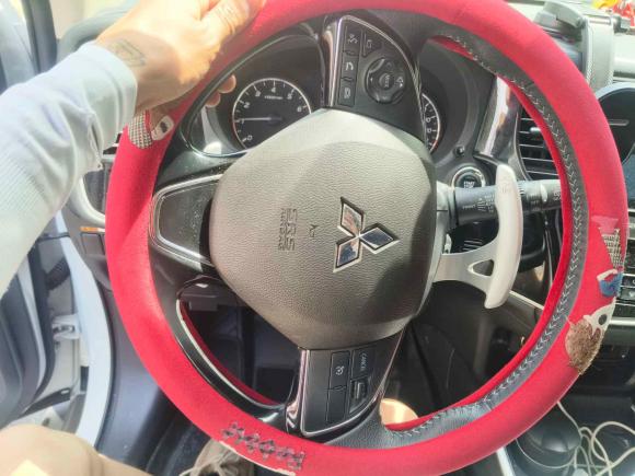 [上海·吉A] 二手三菱欧蓝德2021款 2.4L 四驱致享版 7座