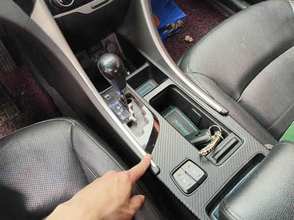 [义乌·浙G] 二手现代索纳塔2013款 2.4L 自动领先版 国IV