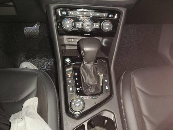 [温州·浙C] 二手大众途观L2017款 380TSI 自动四驱豪华版