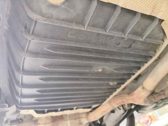 [广州·粤U] 二手奔驰奔驰C级2018款 C 200 L 运动版