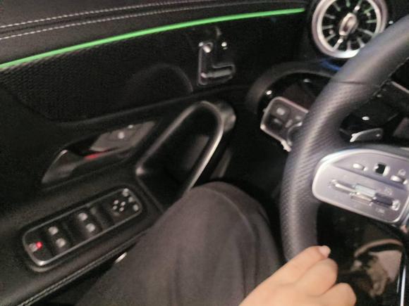 [杭州·浙A] 二手奔驰奔驰A级2022款 A 200 L 运动轿车动感型