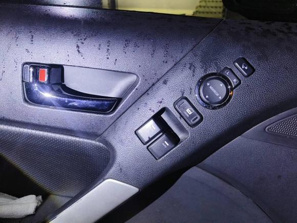 [成都·川G] 二手现代劳恩斯-酷派2009款 2.0T 自动豪华版