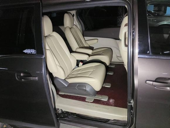 [成都·川A] 二手别克别克GL82011款 2.4L CT豪华商务舒适版