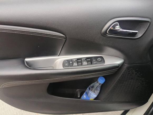 [深圳·粤B] 二手道奇酷威2013款 2.4L 两驱尊尚版