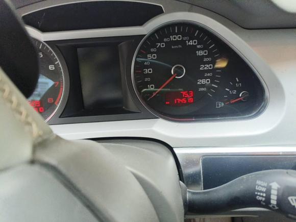 [南昌·赣A] 二手奥迪奥迪A6L2010款 2.0 TFSI 自动标准型