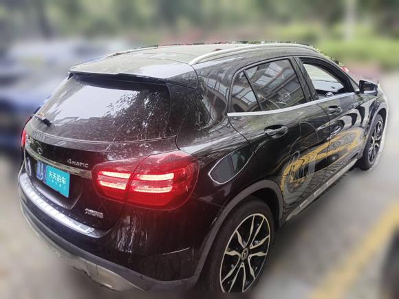 [杭州·浙A] 二手奔驰奔驰GLA2017款 GLA 220 4MATIC 豪华型