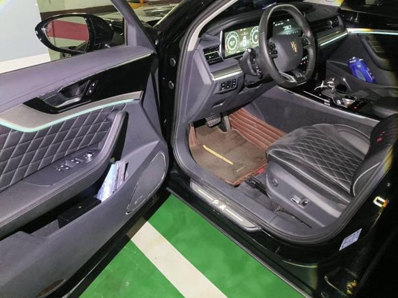 [深圳·粤L] 二手红旗红旗HS52019款 2.0T 智联旗享版