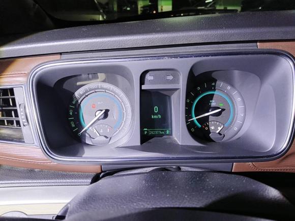 [武汉·鄂A] 二手别克别克GL82014款 3.0L GT豪华商务豪雅版