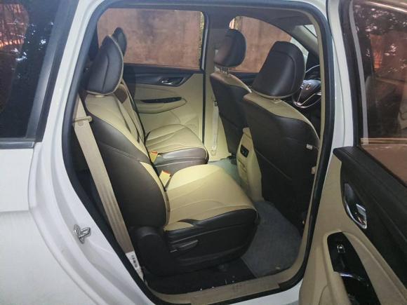 [广州·粤A] 二手宝骏宝骏7302017款 1.8L iAMT尊享型 7座