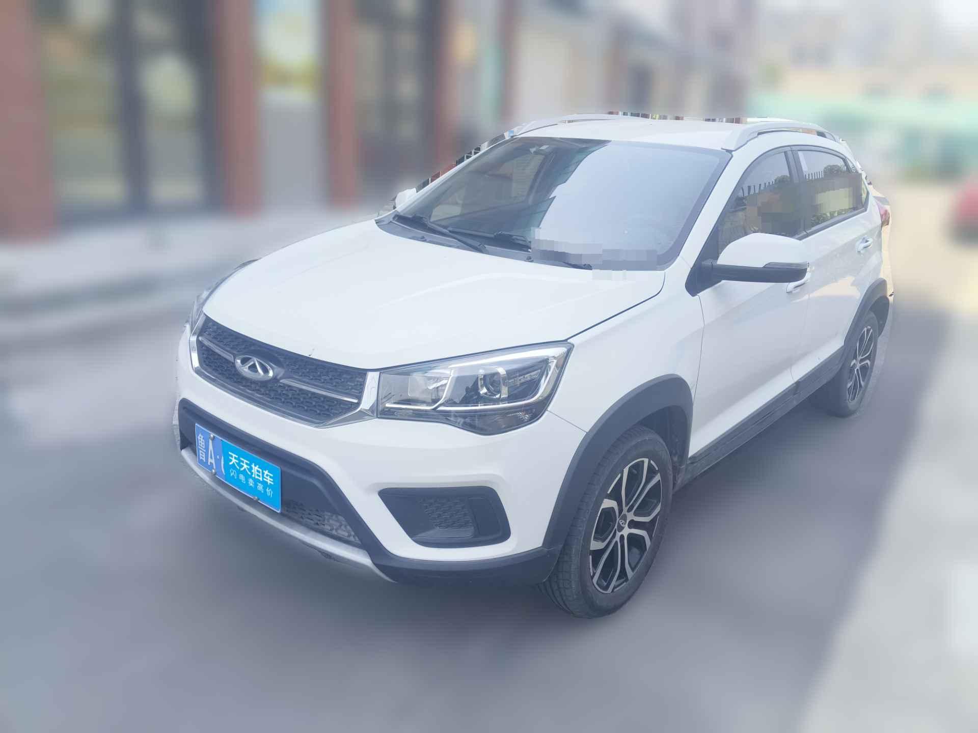 [济南·鲁A] 奇瑞瑞虎3x2018款 1.5L 手动舒适版
