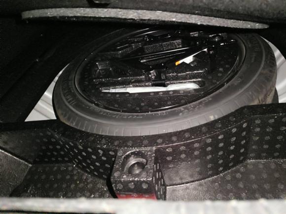 [南京·苏A] 二手荣威荣威i62018款 20T 自动互联网智尊版