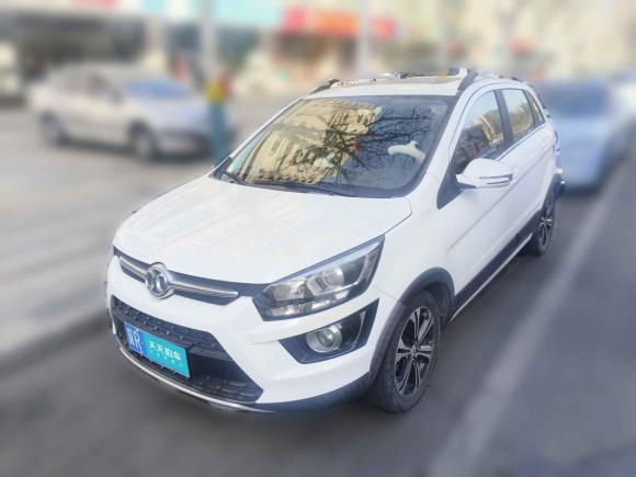 北京汽车绅宝X252015款 1.5L 手动精英型「天津二手车」「天天拍车」