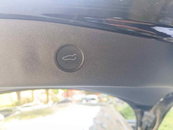 [上海·沪A] 二手特斯拉Model 32021款 标准续航后驱升级版